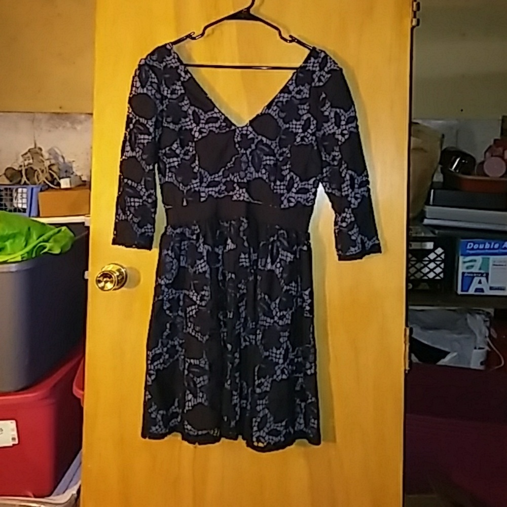 VS 3/4 sleeve crocheted lace cocktail dress